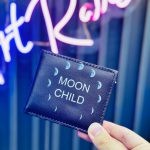 کیف پول ماه چرمی