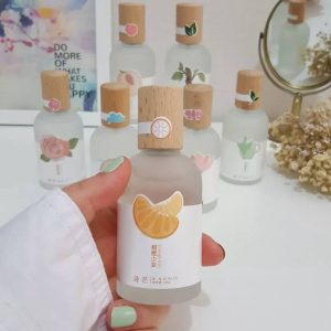 عطر بدن با رایحه طبیعی
