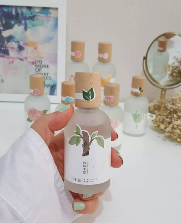 عطر بدن با رایحه طبیعی